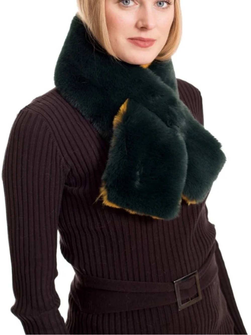 Belle Fare SVALBARD - PLUSH FAUX FUR PULL-THROUGH SCARF